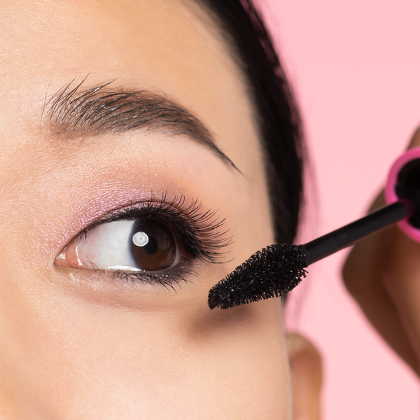Lolita Lashes Push-up Effect Mascara 01