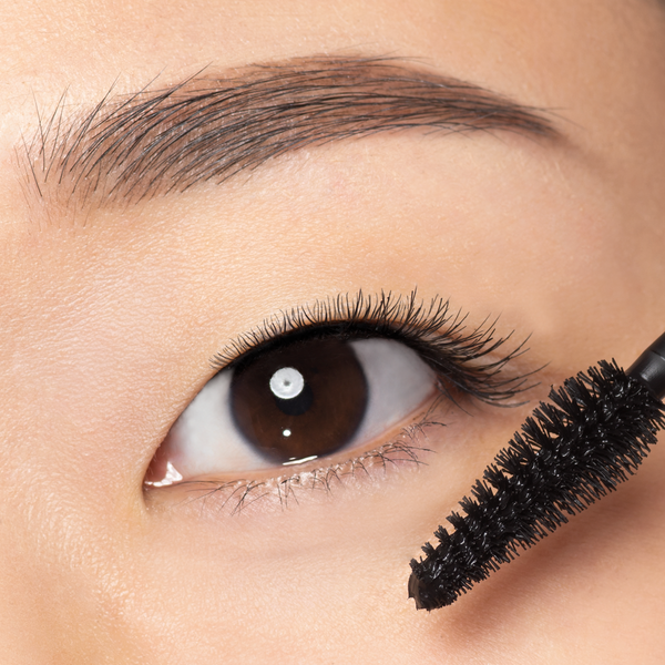 Lolita Lashes Push-up Effect Mascara 01